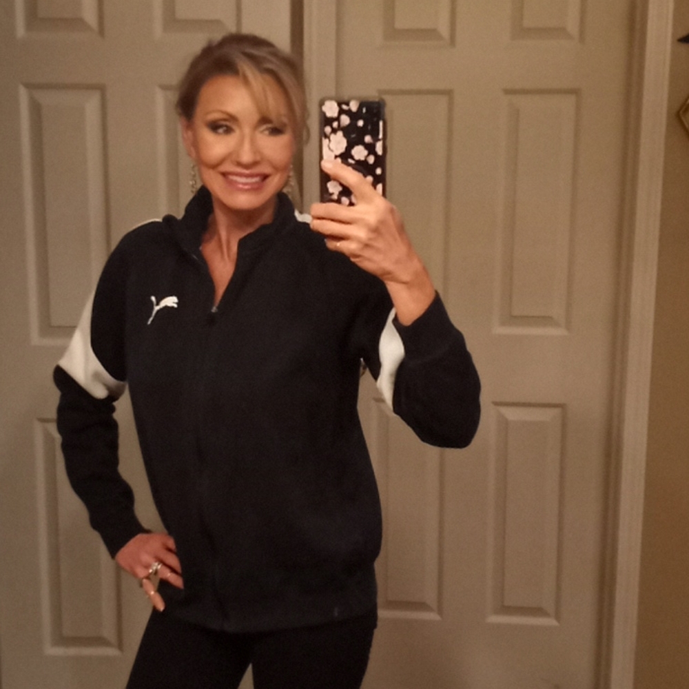 Beautiful Puma Athletic Jacket, Medium - image 1